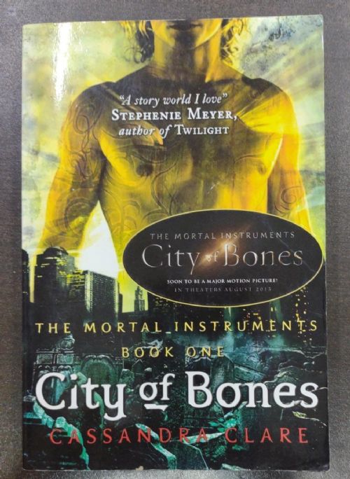 City of Bones - the mortal instruments 1
