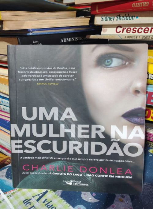 Uma Mulher na Escuridão