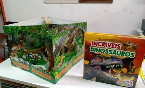 Incriveis Dinossauros - Livro 3D Carrossel