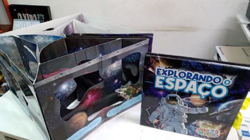 Explorando o Espaço - Livro 3D Carrossel