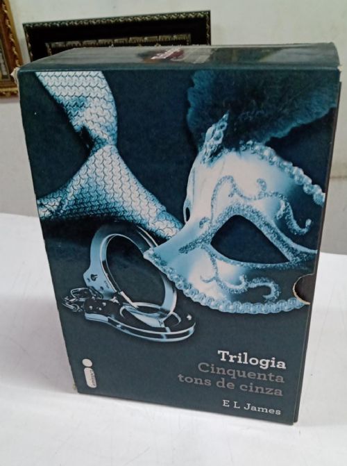 Box Trilogia Cinquenta Tons de Cinza 3 volumes