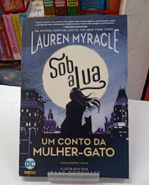 Sob A Lua Um Conto Da Mulher-gato - Graphic novel