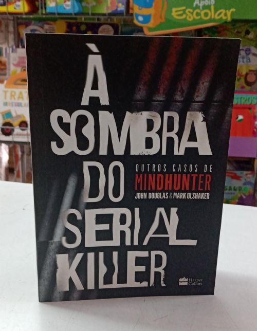A sombra do serial killer - Edição de Bolso