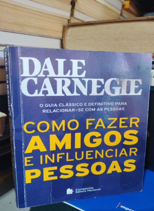 Como Fazer Amigos e Influenciar Pessoas -  Bolso