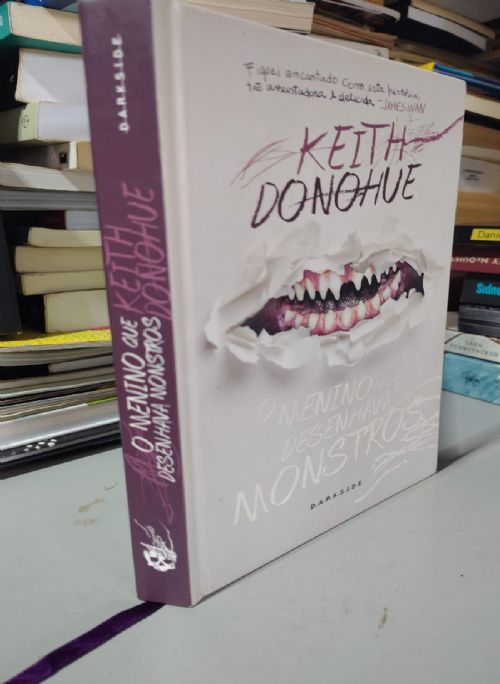 O menino que desenhava monstros