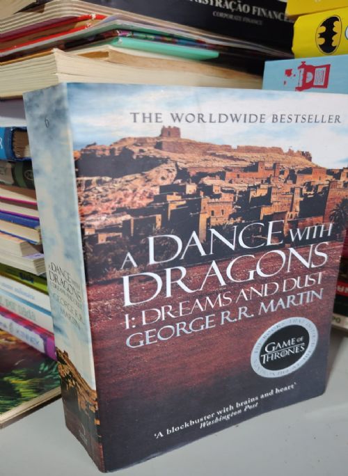 A dance with dragons 1 - Dreams and dust