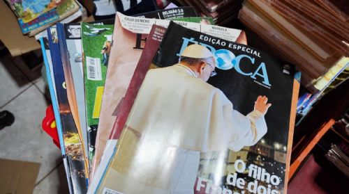 Lote de revistas Época anos 2012, 2013 e 2014 112 volumes