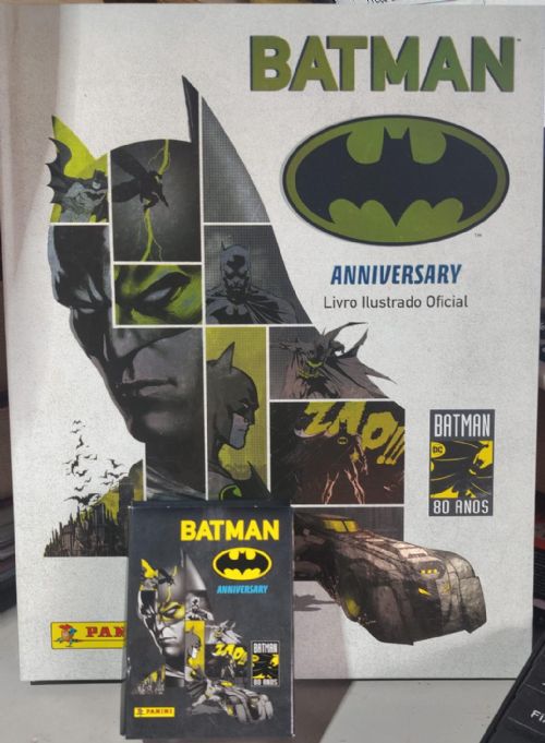 Álbum de figurinhas Batman 80 anos Anniversary - Capa Dura