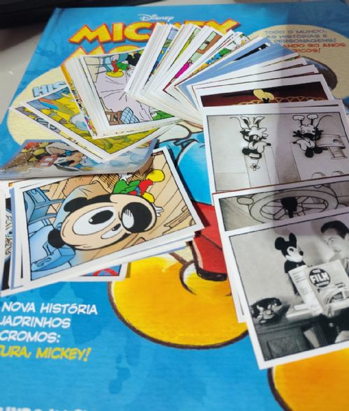 Lote de Figurinhas  Avulsas 10 Unidades - Álbum Mickey 90 Anos