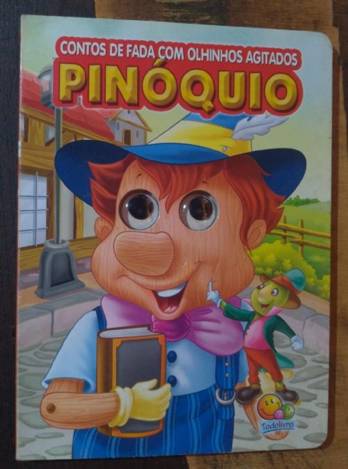 Contos de fada com olhinhos agitados - Pinóquio